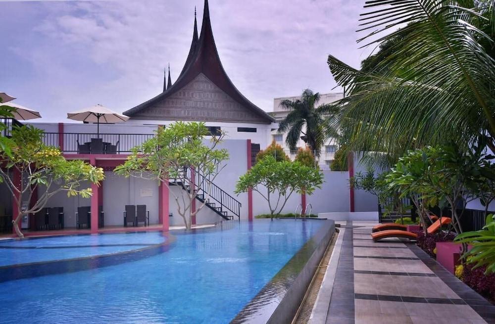 Truntum Hotel Padang (Sumatra)
