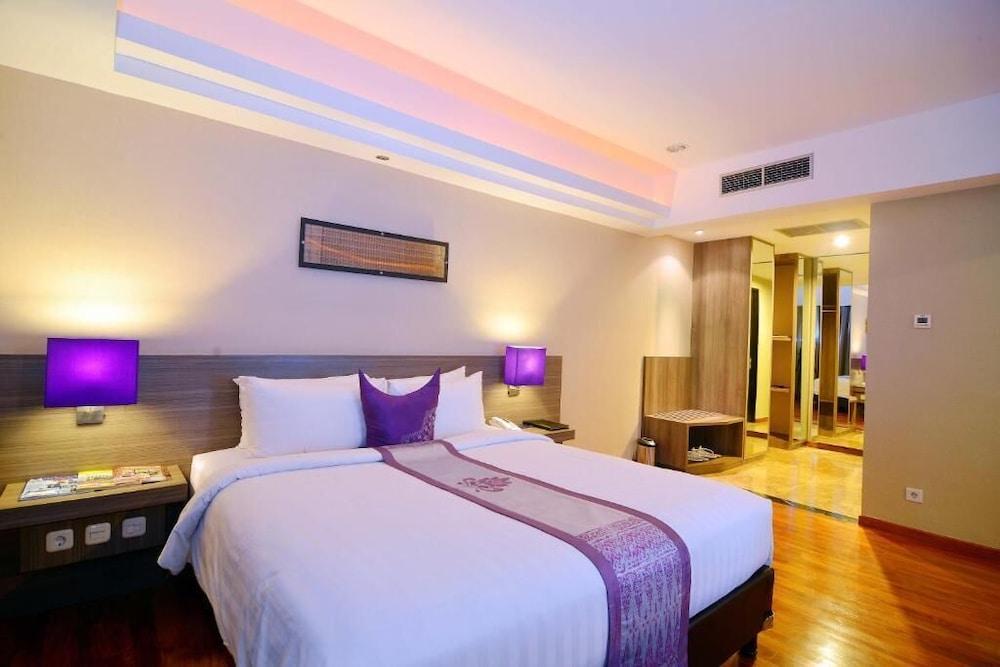 Truntum 4* Padang (Sumatra)